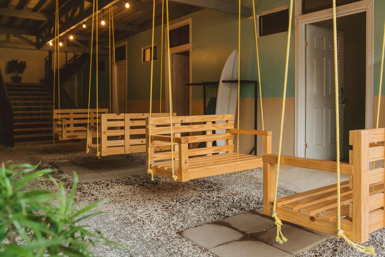 Habitat Surf Glamp Hotell Playa Santa Teresa  Exteriör bild