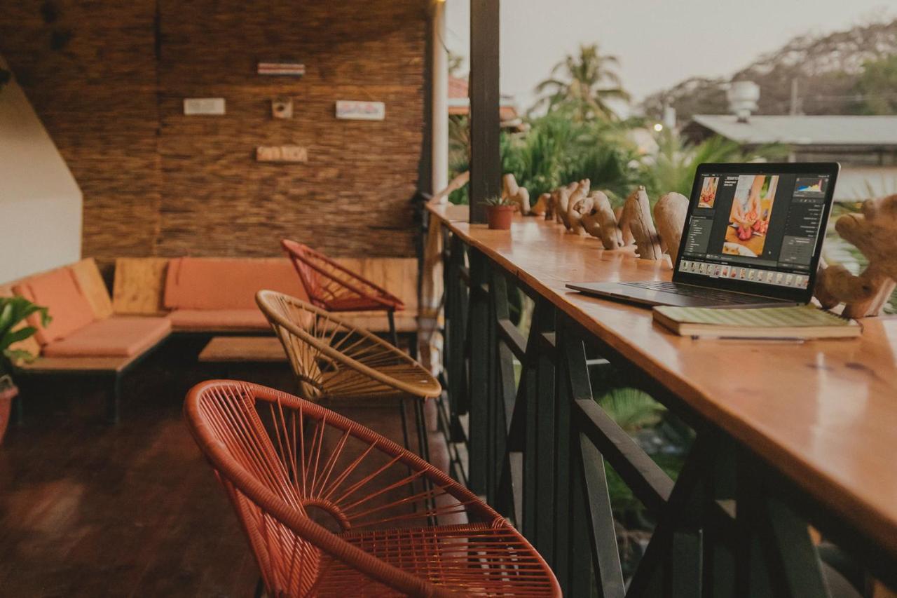 Habitat Surf Glamp Hotell Playa Santa Teresa  Exteriör bild