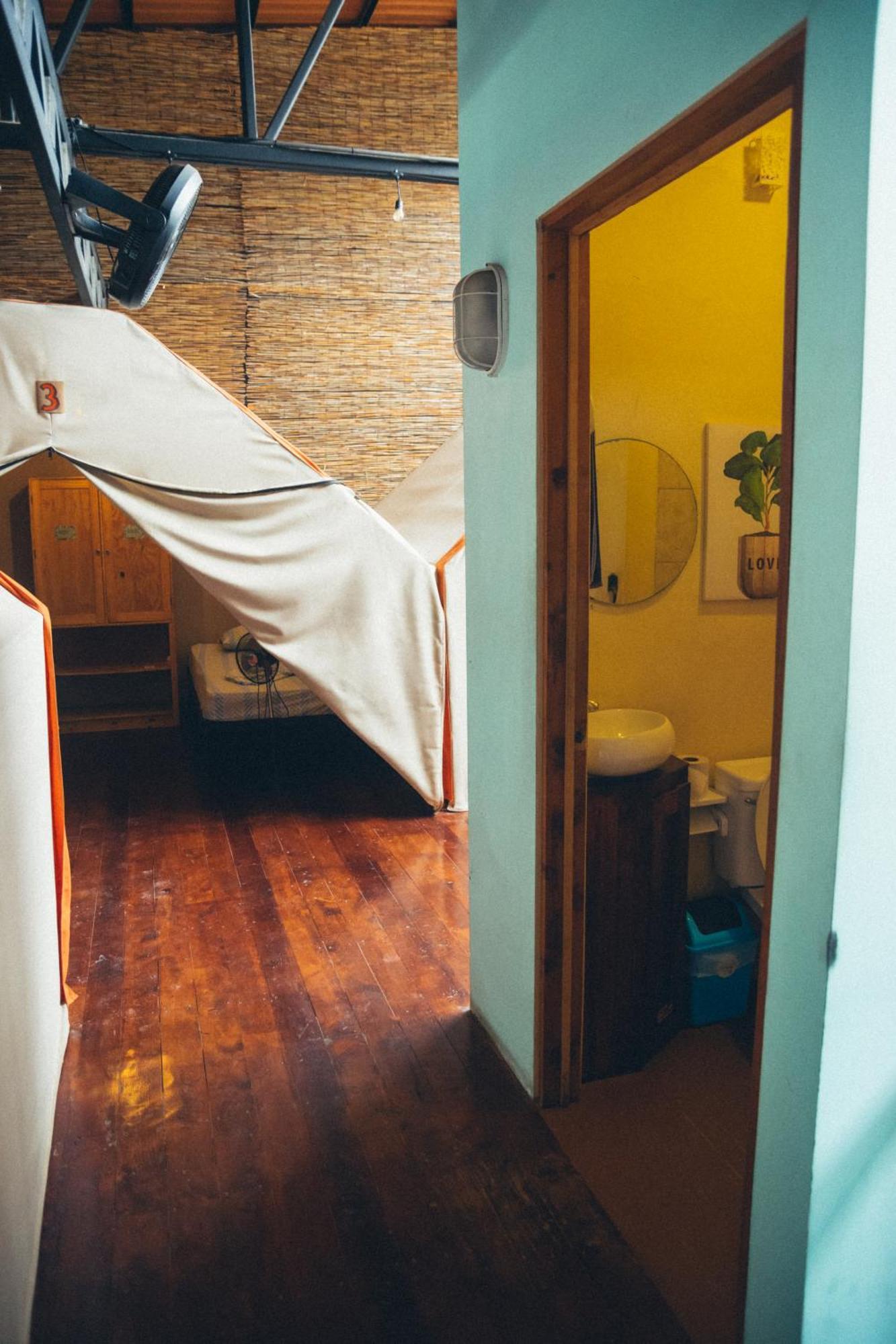Habitat Surf Glamp Hotell Playa Santa Teresa  Exteriör bild